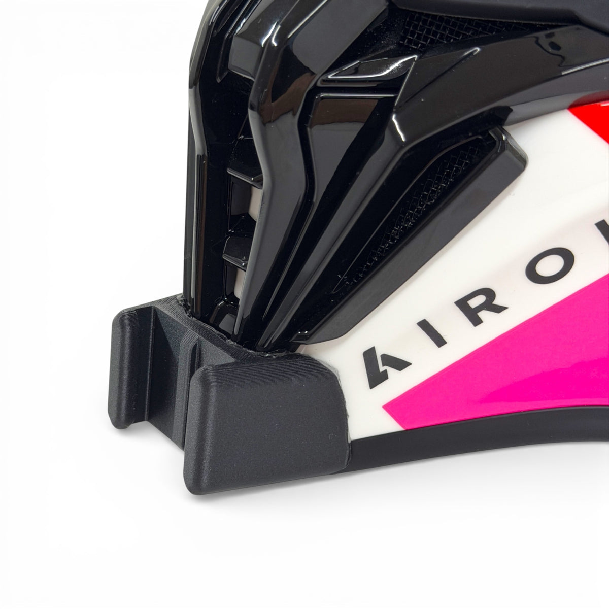 Soporte mentonera GoPro e Insta360 para casco Airoh Strycker - vista 2