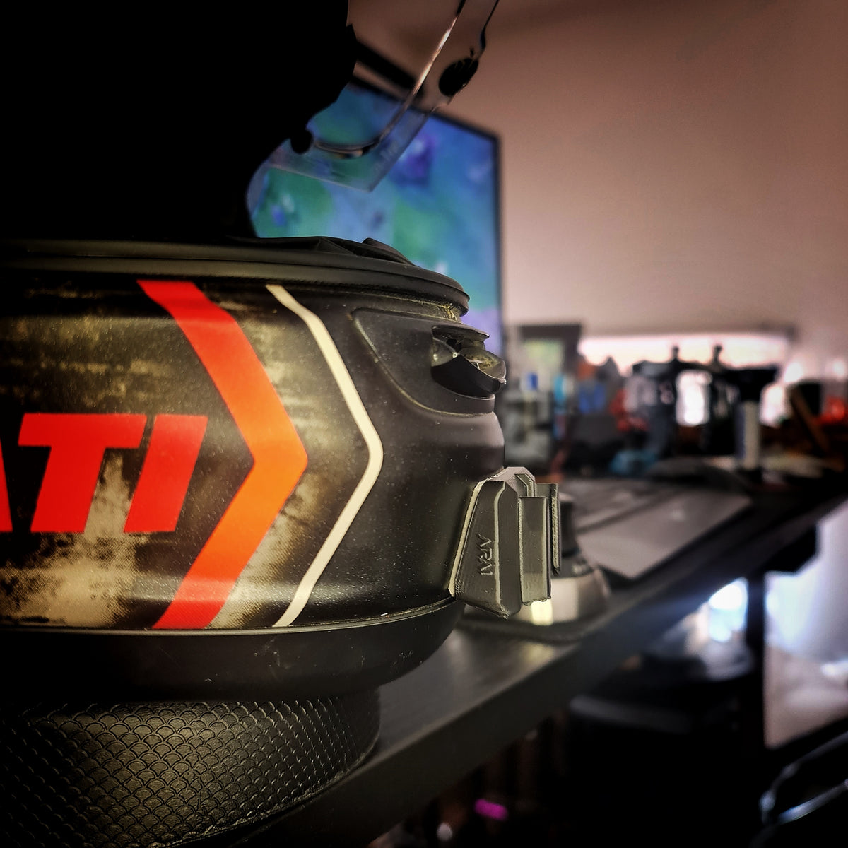 Soporte mentonera GoPro e Insta360 para casco Arai Quantum ST - vista 2